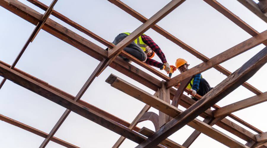 Professional residential roofers in Coopersville, MI